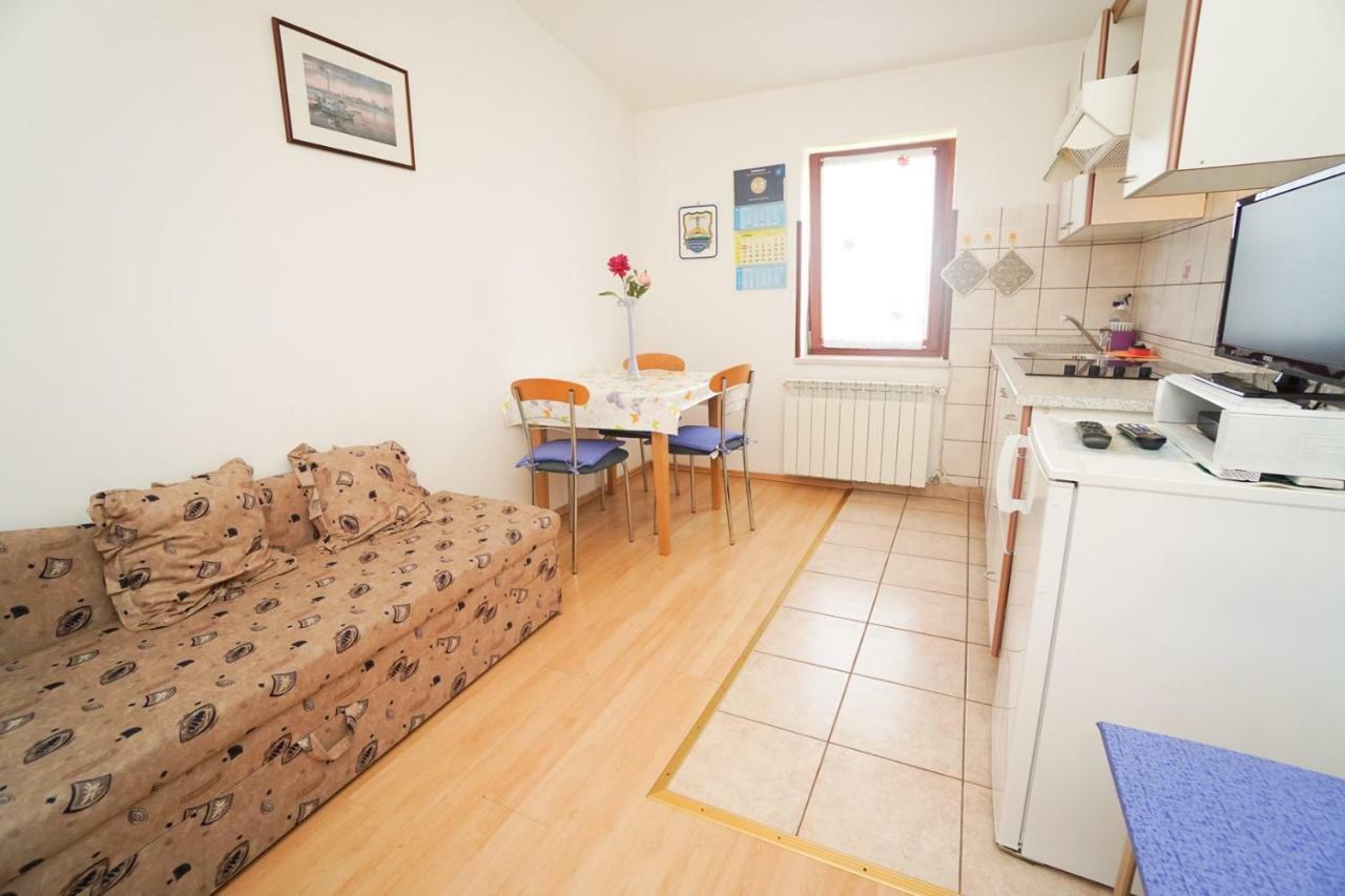 Apartment Sandra Umag Buitenkant foto